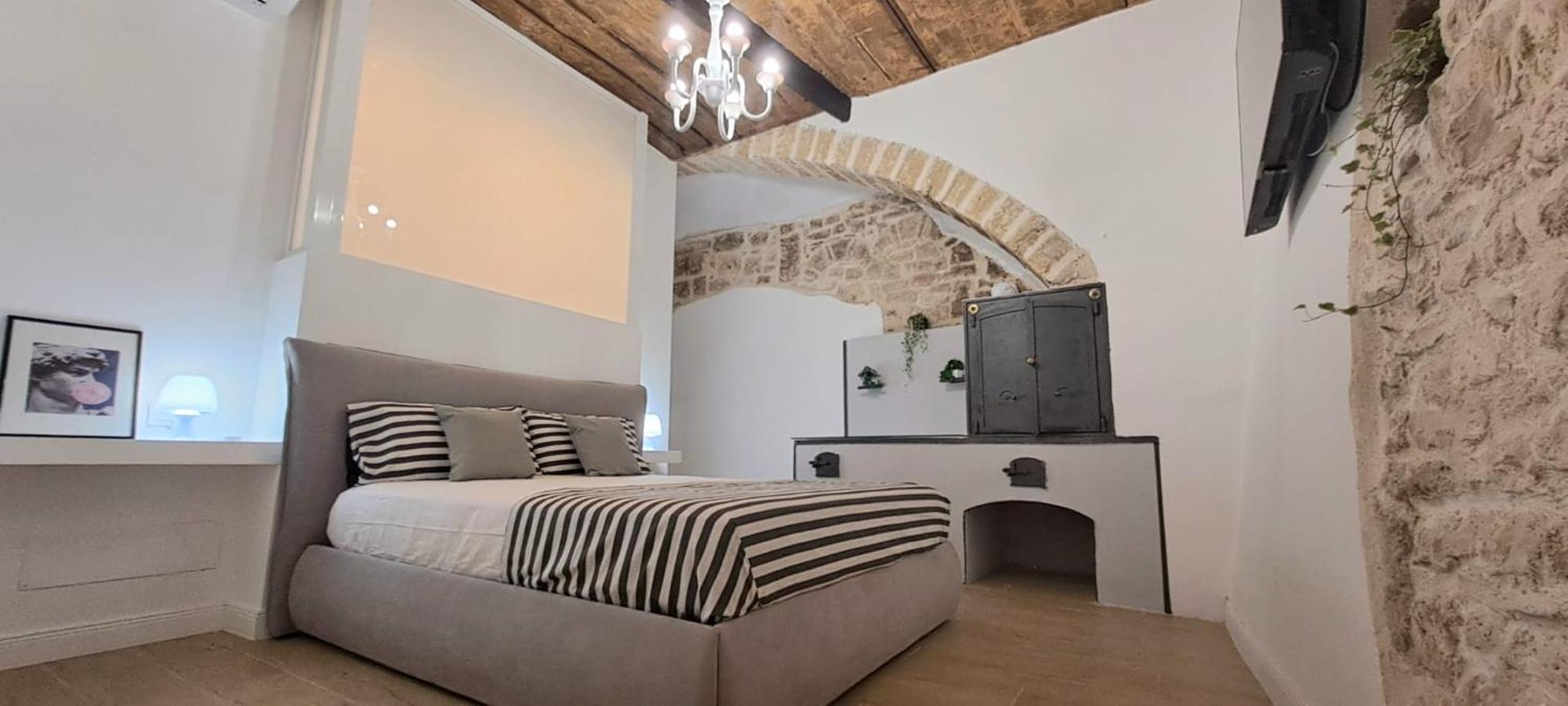 Suite San Marco Bari Bagian luar foto